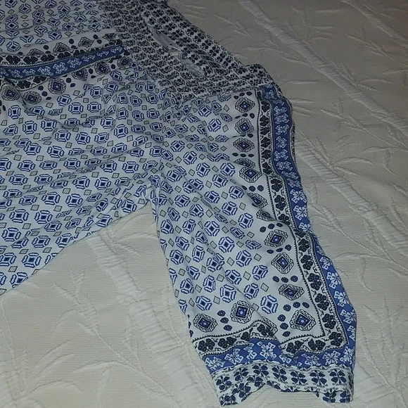 Intro Blouse - Picture 9 of 10